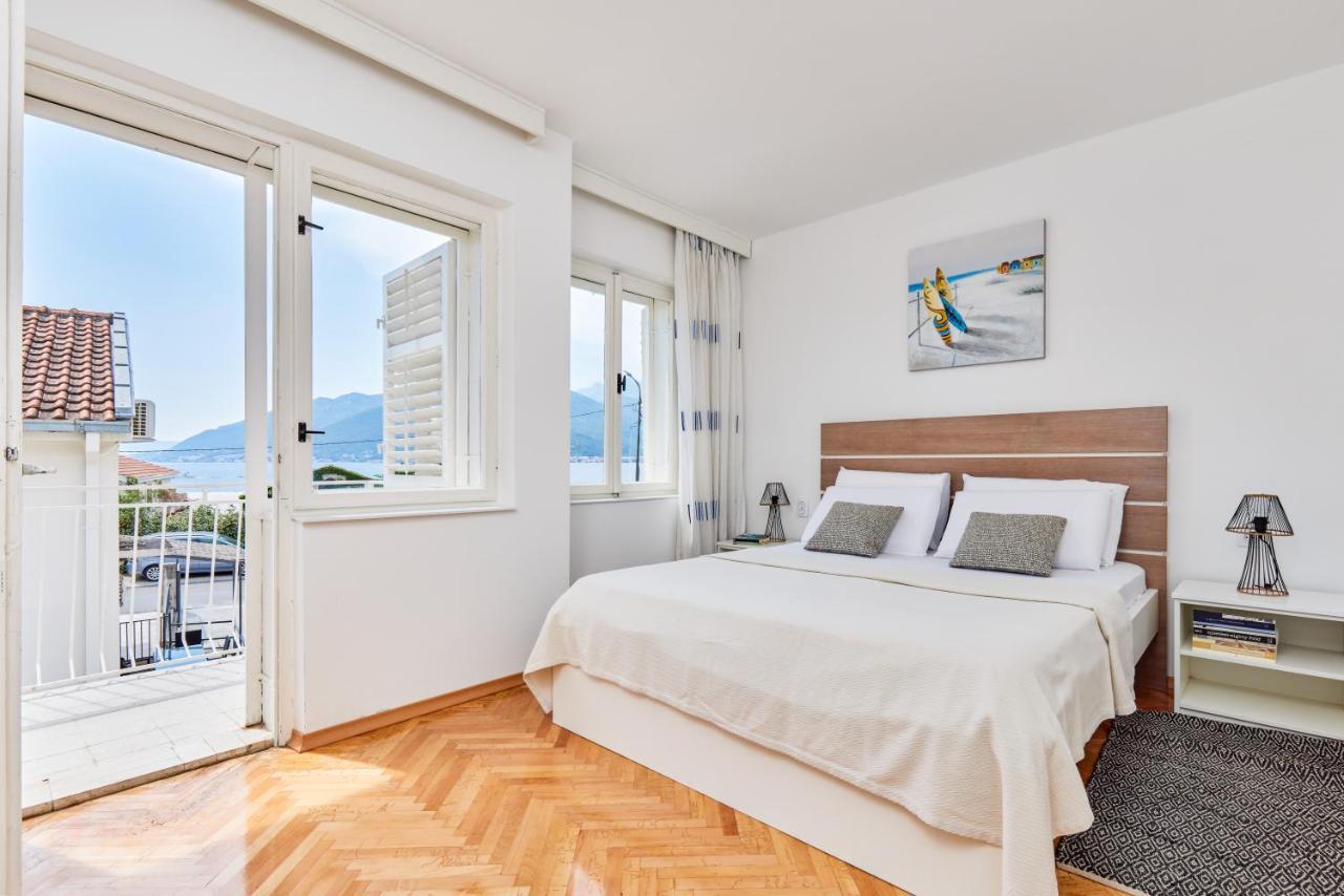 Waikiki Beach House Villa Tivat Luaran gambar