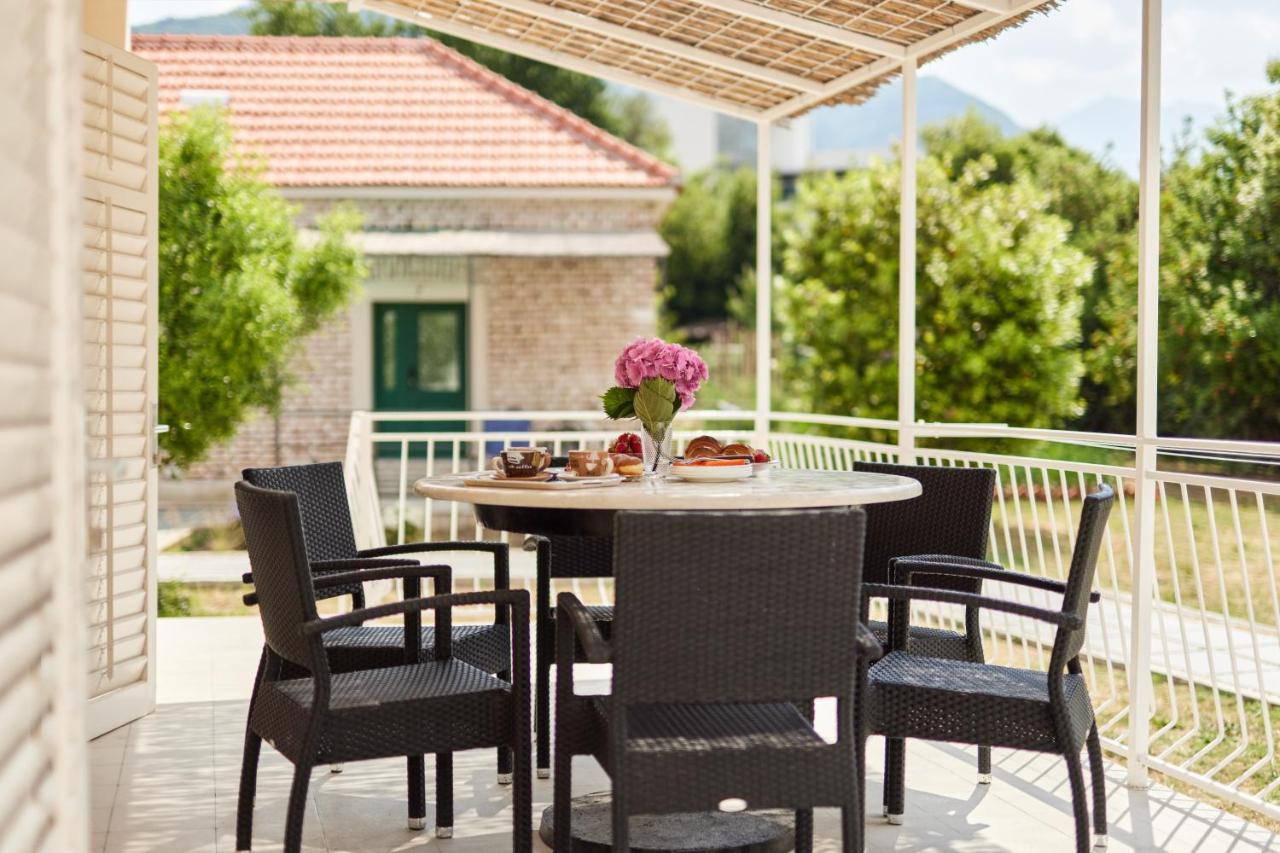 Waikiki Beach House Villa Tivat Luaran gambar