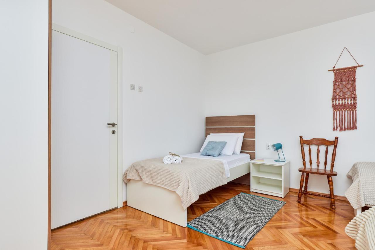 Waikiki Beach House Villa Tivat Luaran gambar